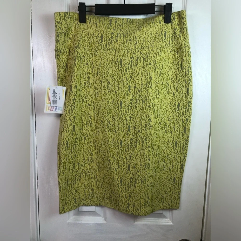 LuLaRoe Neon Lime Textured Pencil Skirt NWT